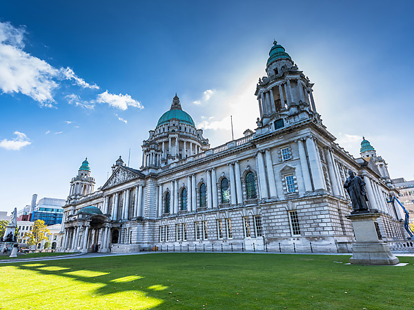 Belfast-Hall-City-Attraction